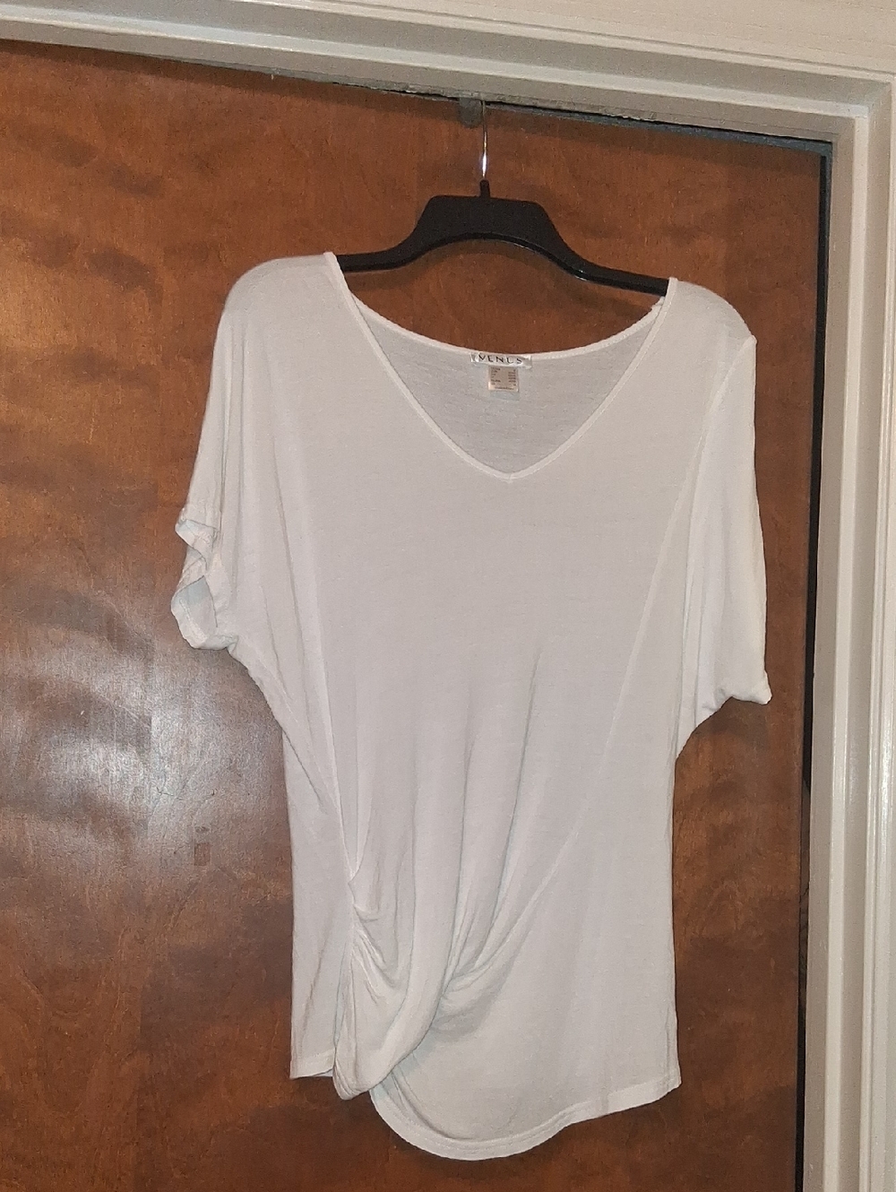 VENUS White V-Neck Short Sleeve Twist Hem Tee